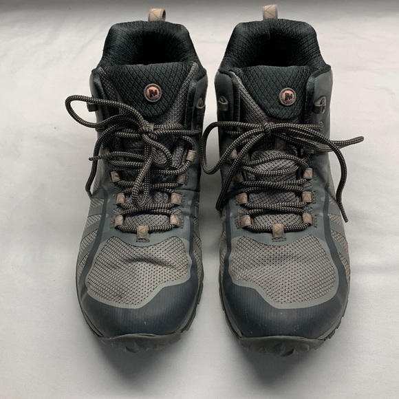Merrell Shoes - Merrell High Top Women’s Sneakers Hiking Boots Size 9.5